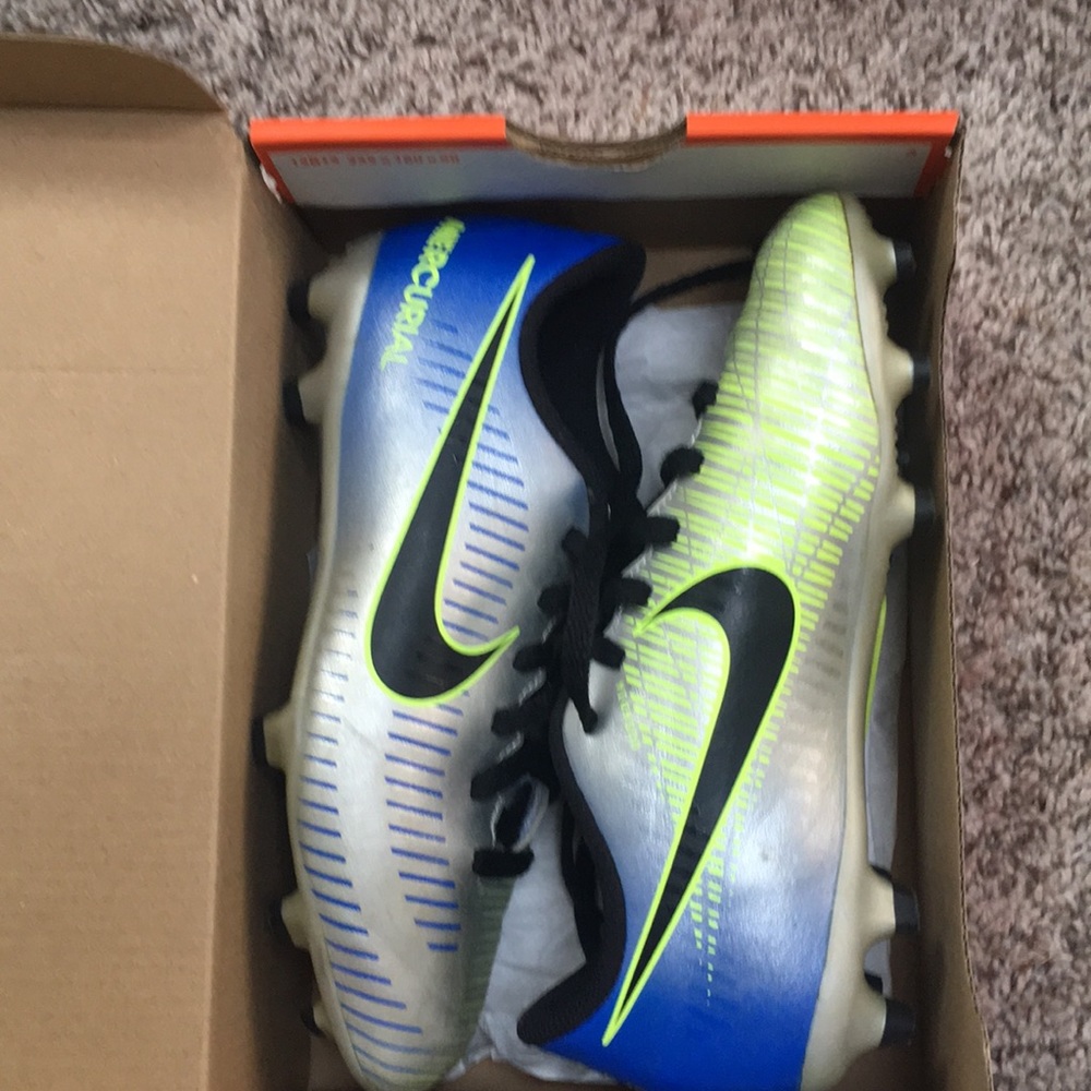 Nike soccer shoe